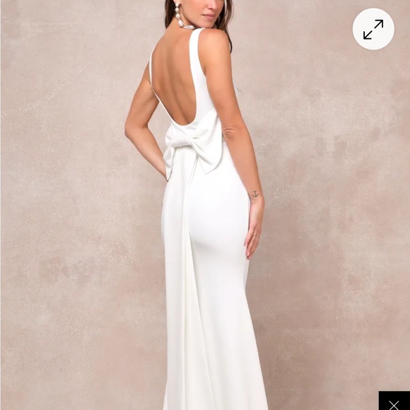 Lulus Dresses & Skirts - Lulu's White Maxi Dress with Bow Detail